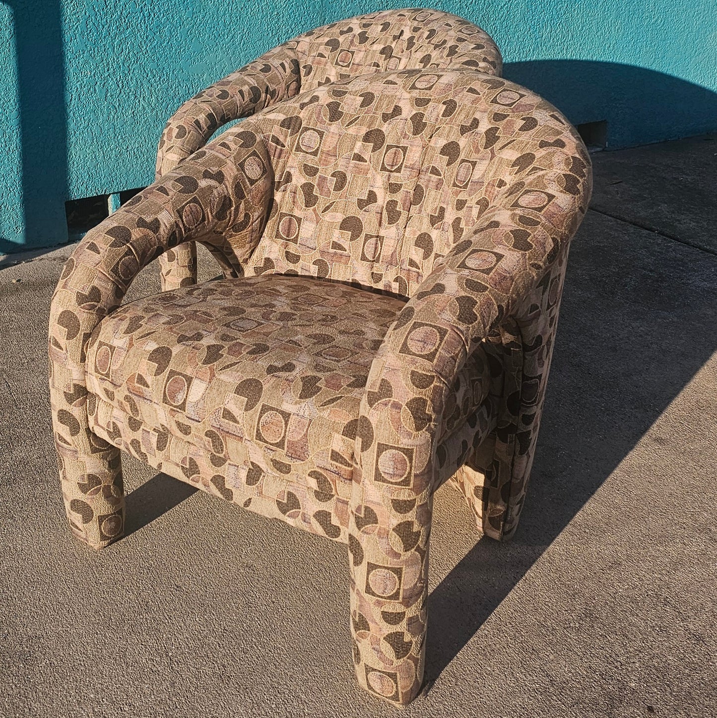 Post Modern Vladimir Arm Chair Set