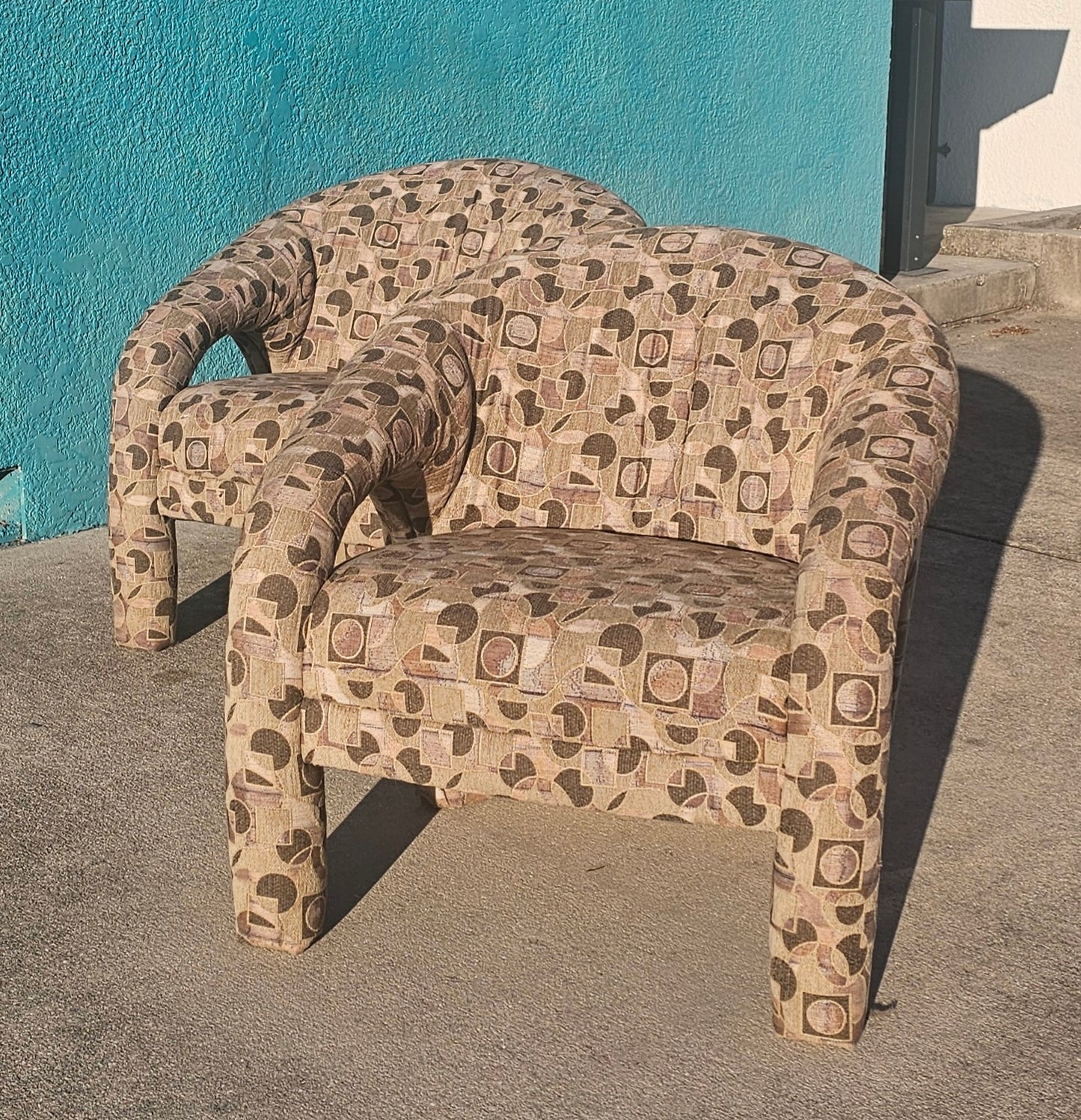 Post Modern Vladimir Arm Chair Set