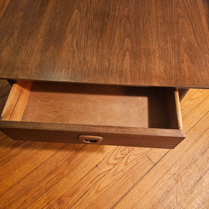 Mid Century Modern Side Table Artisan Collection Bassett