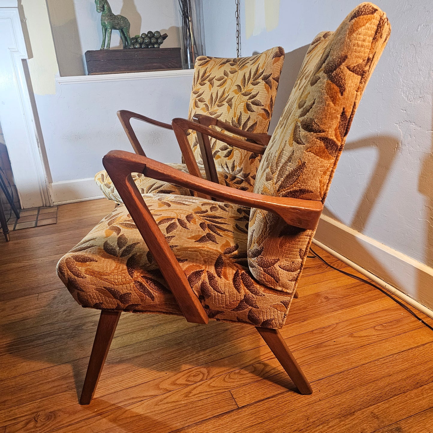 Pair Mid Century Modern Arm Chairs
