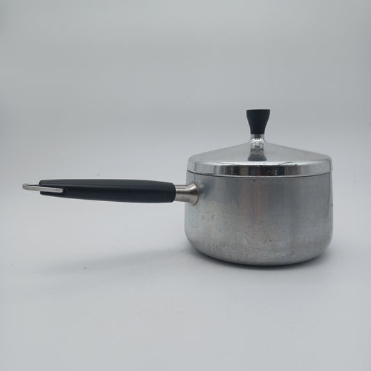 Vintage Wear Ever Cooking Sauce Pan Pot