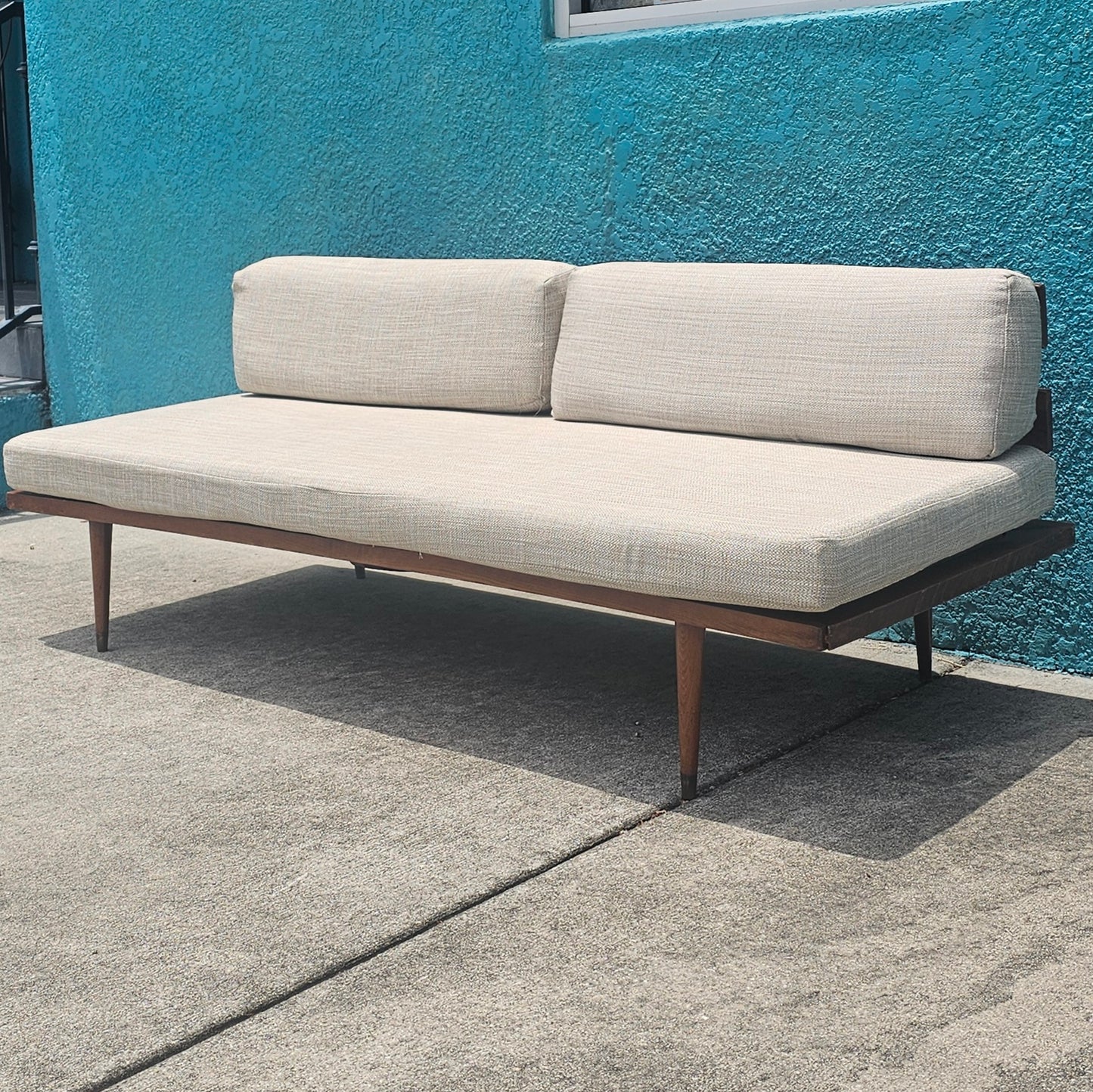 Mid Century Modern Daybed Couch