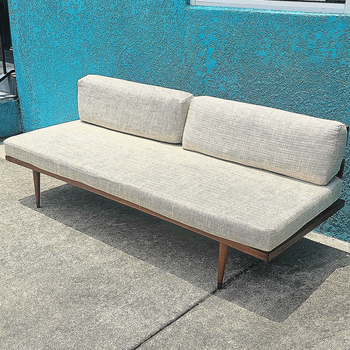 Mid Century Modern Daybed Couch