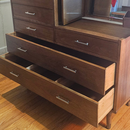 Mid Century Drexel Vanity Dresser