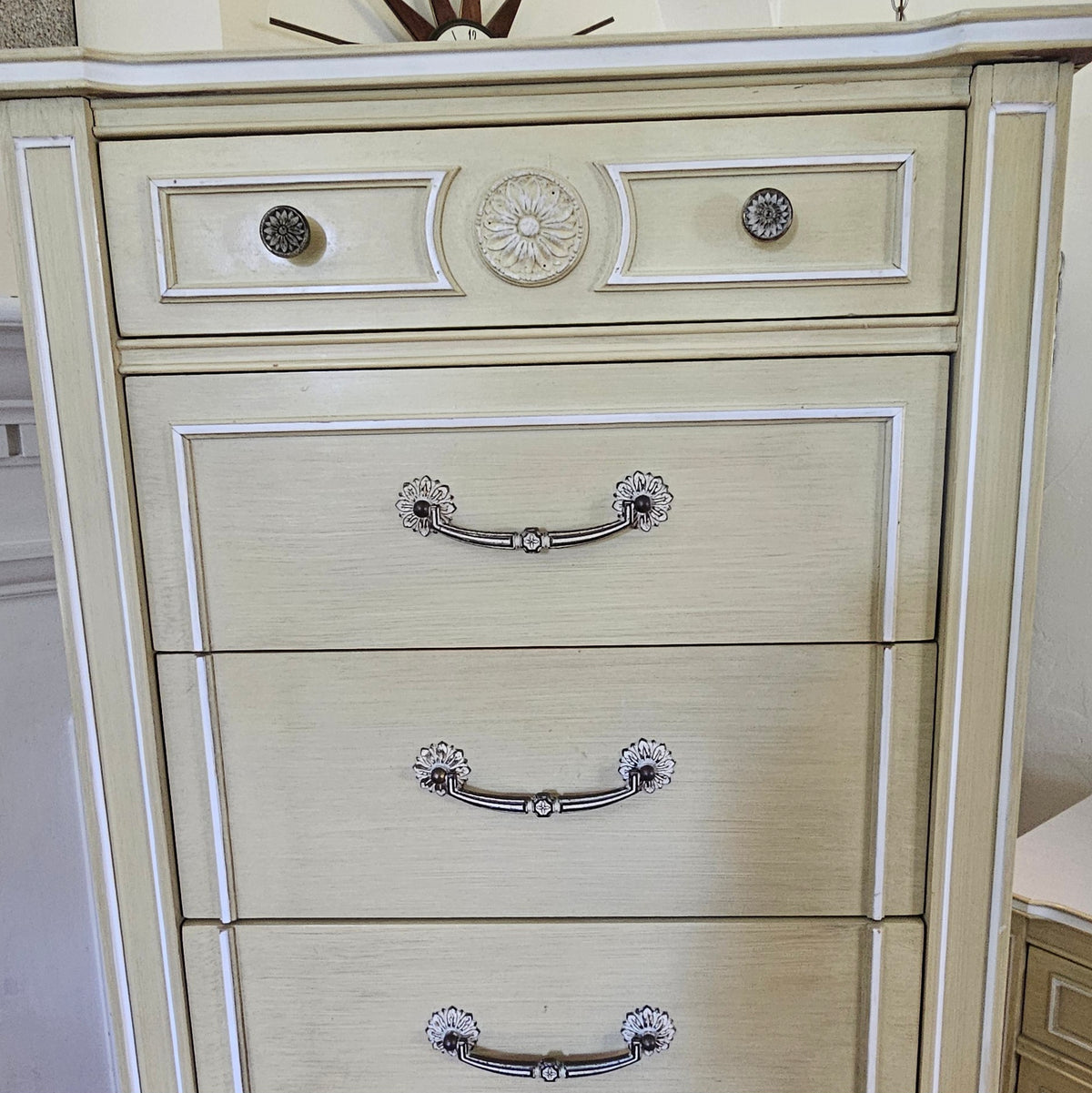 Thomasville Vintage Dresser & Lingerie Chest