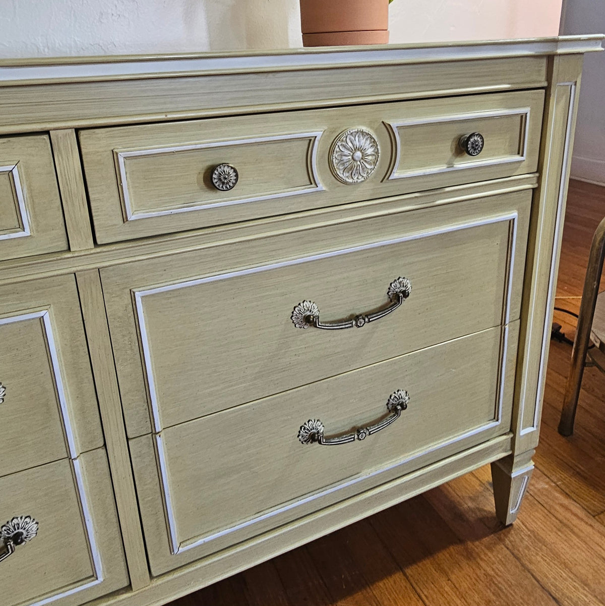 Thomasville Vintage Dresser & Lingerie Chest