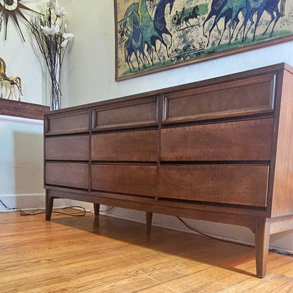 Mid Century Modern Dixie Lowboy Dresser Credenza