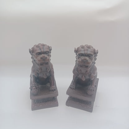 Foo dogs