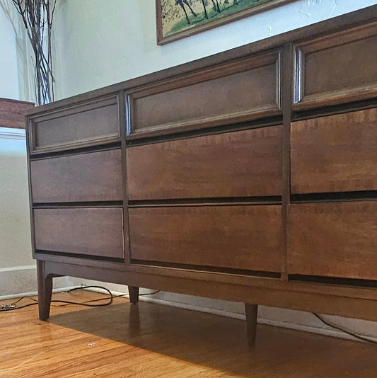 Mid Century Modern Dixie Lowboy Dresser Credenza