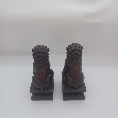 Foo dogs
