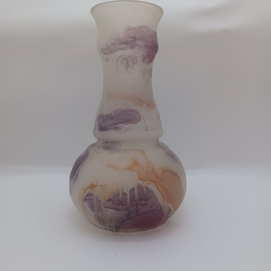 White and purple spot vase